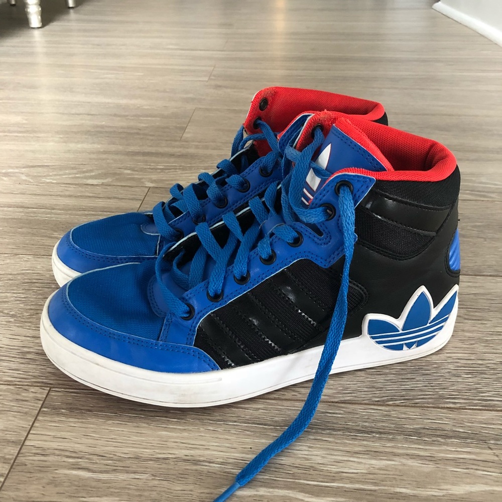 Adidas High top sneakers